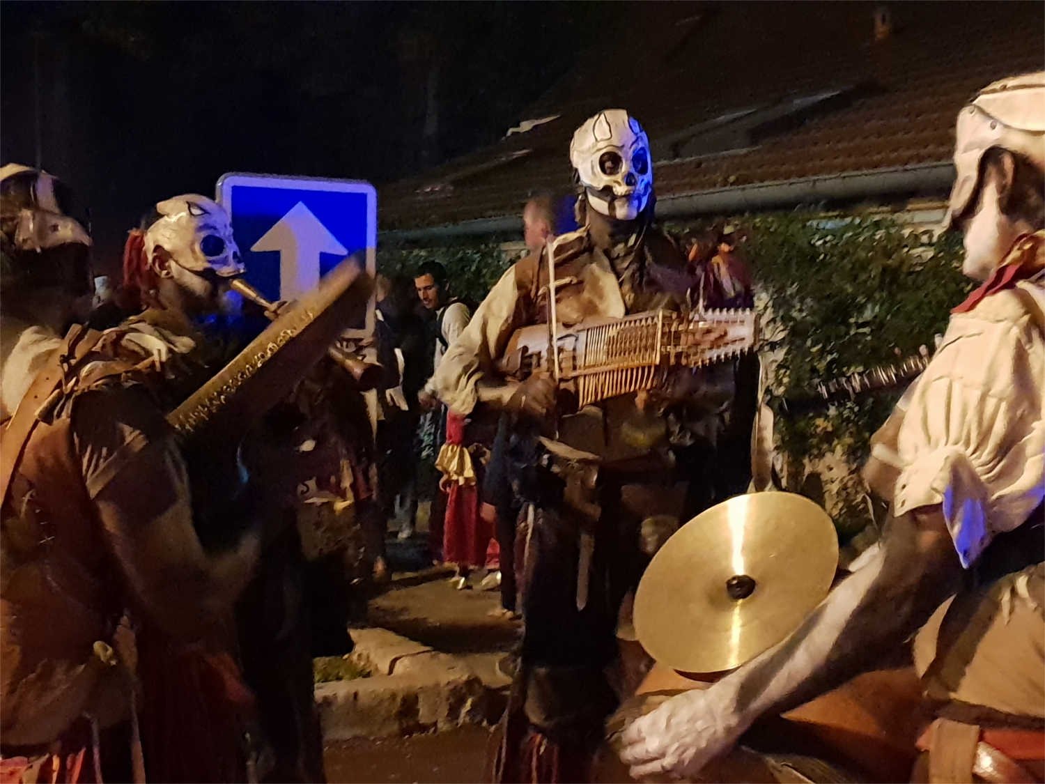 Straßenmusikanten auf Mittelalterfest in Frankreich