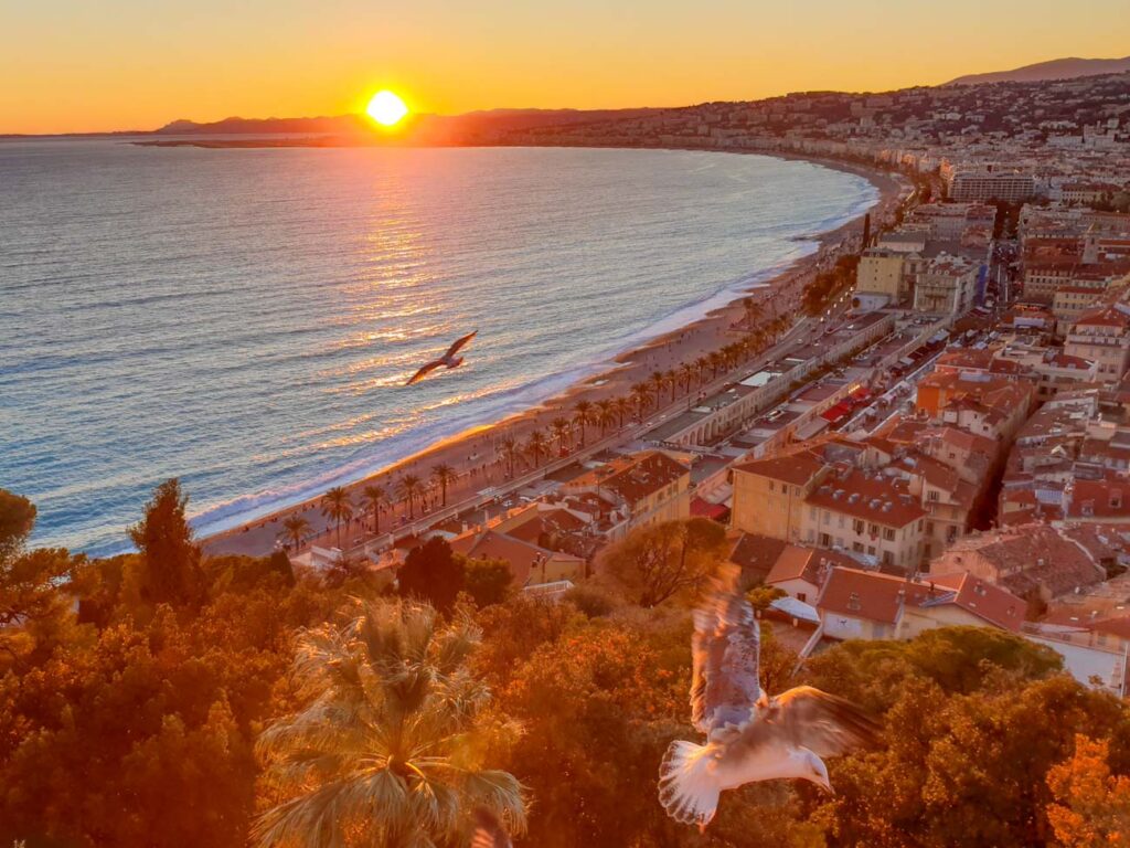 Sehenswürdigkeiten in Nizza: Die Altstadt, die Promenade des Anglais und der Colline du Château